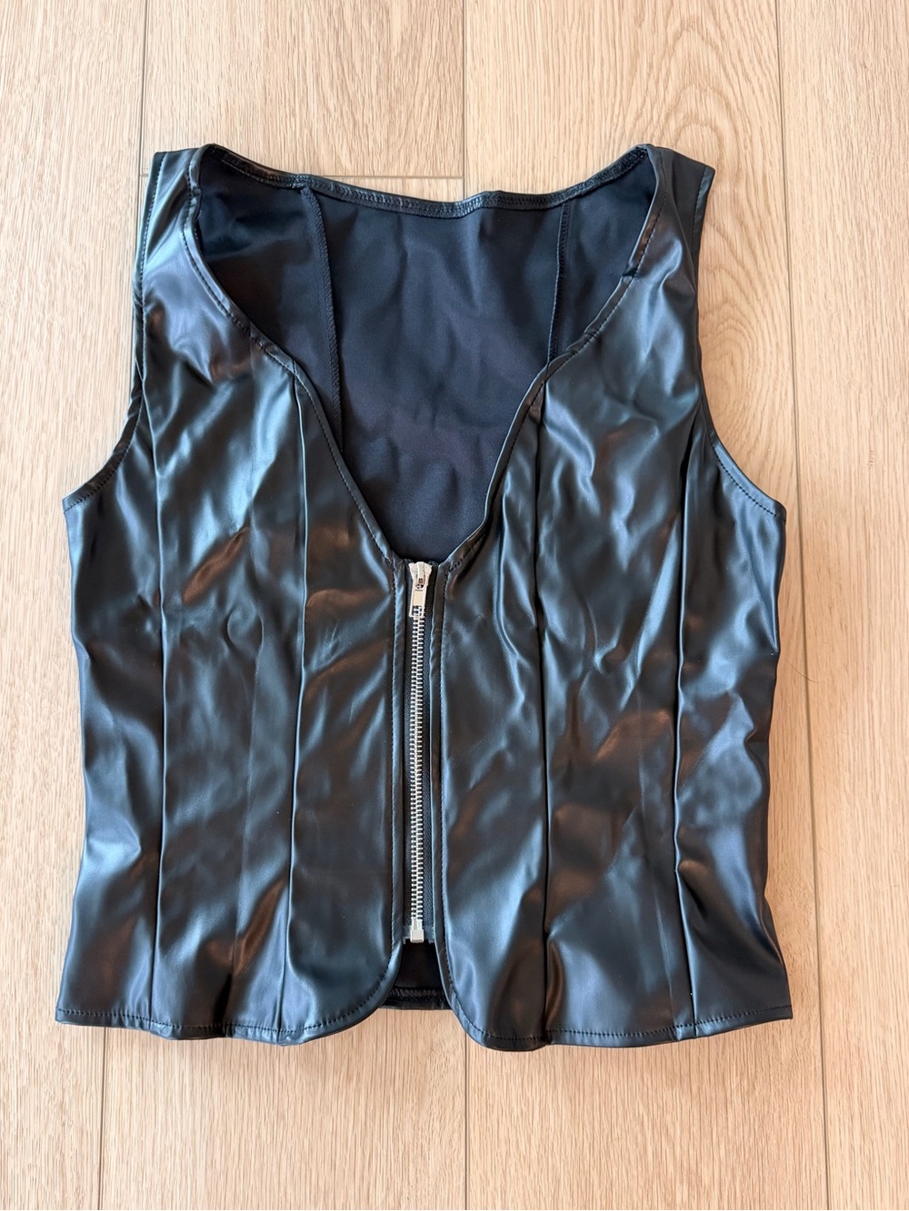 SHEIN Black Faux Leather Zip Front Tank Top